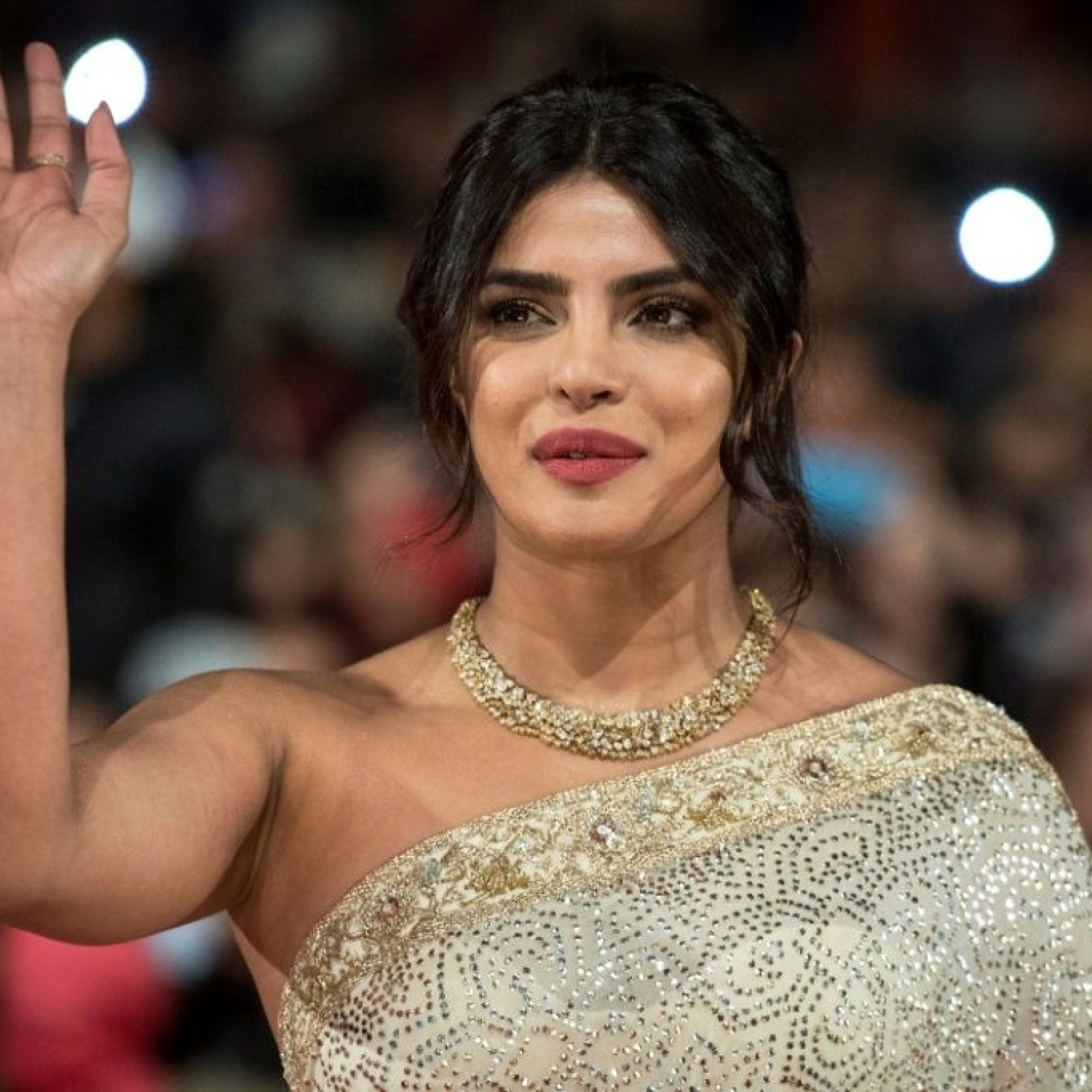 Actress Priyanka Chopra 60 Photos Moonagedaydream film actress-priyanka-chopra-60-photos-moonagedaydream-film