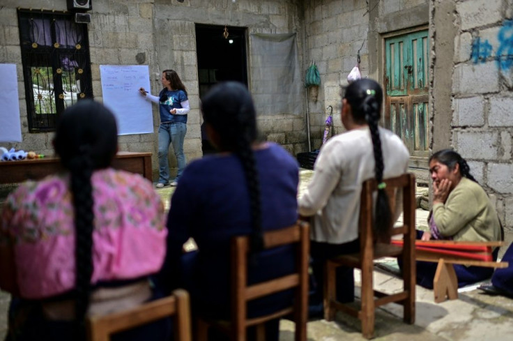 Daniela Gremion of the Fabrica Social project holds a fair trade workshop for Mexican weavers in Zinacantan