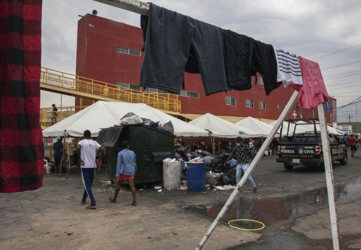 When night falls, the migrants avoid leaving the shelter for fear of becoming victims of crime or police abuse