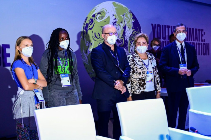 Patricia Espinosa (2nd R) said that it was vital for countries to deliver finance for climate-vulnerable nations