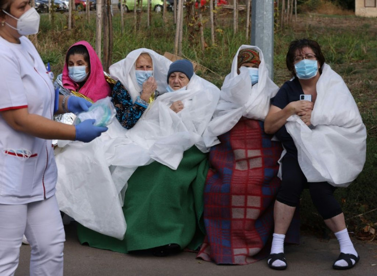 Evacuated patients after fire broke out at the intensive care unit of the infectious diseases hospital in Constanta.