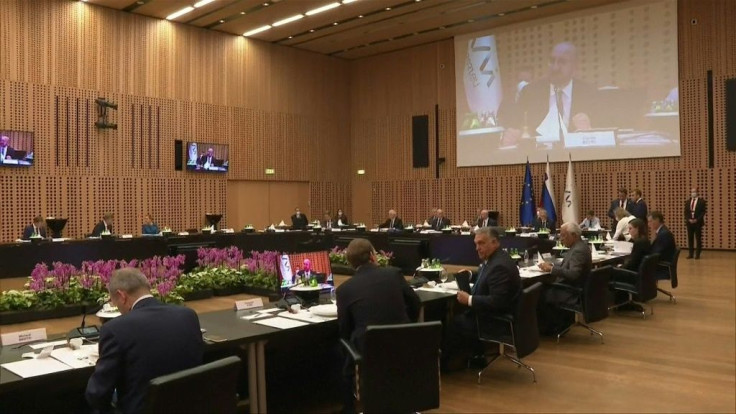 EU Heads of State meet for roundtable working dinner in Kranj