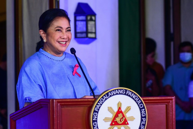 Leni Robredo said she would 'defeat the archaic and rotten style of politics'