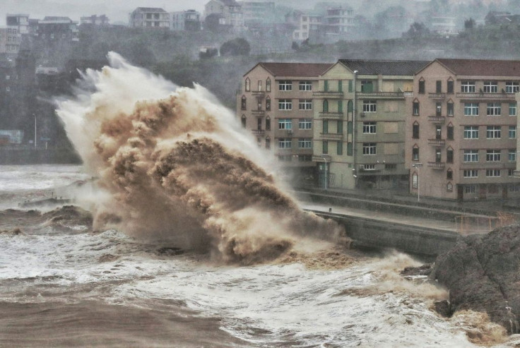 In China alone, land occupied today by 200 million people would fall below high tide in a 3C scenario