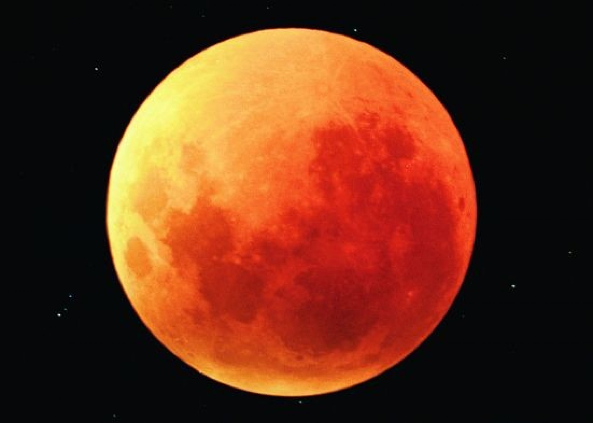 Scientists Red lunar eclipse due to volcanic ashes