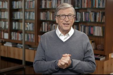Microsoft co-founder Bill Gates had been warned by the company's board about inappropriate emails for a female staff member in 2008, but no further action was taken