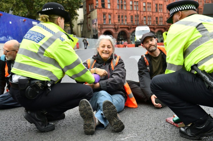 Protesters have in recent weeks blocked motorways and major roads, calling for the government to do more to cut emissions from homes