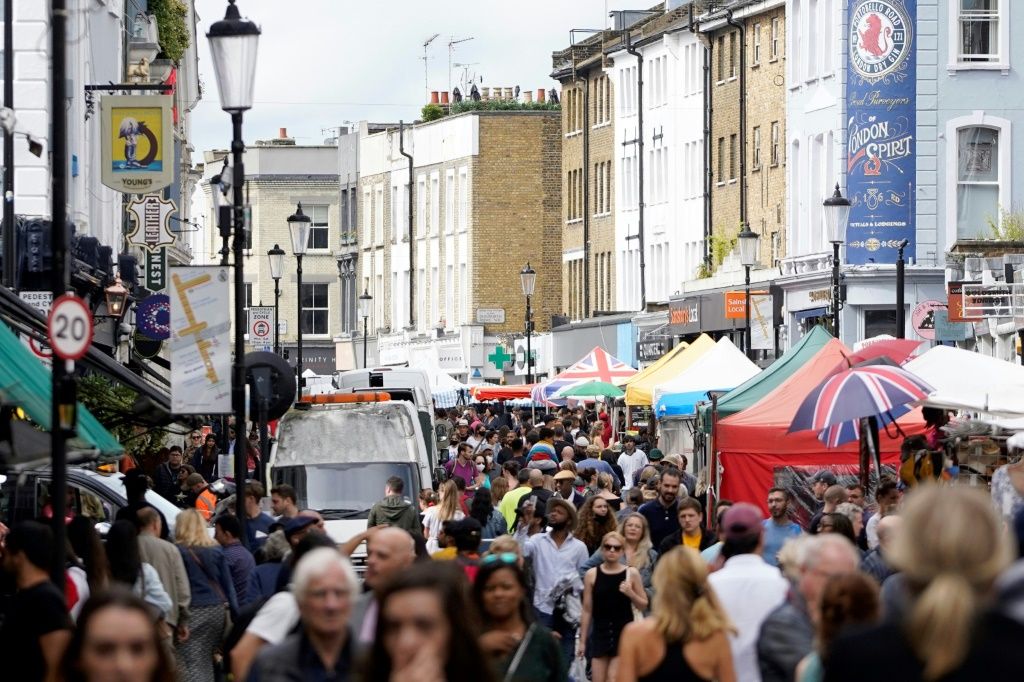 UK Inflation Dips But Rate Rise Still Forecast | IBTimes