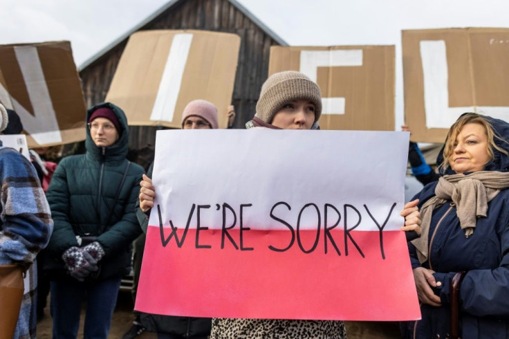 Protesters called on the Polish government to scrap the border ban so that the migrants could receive help