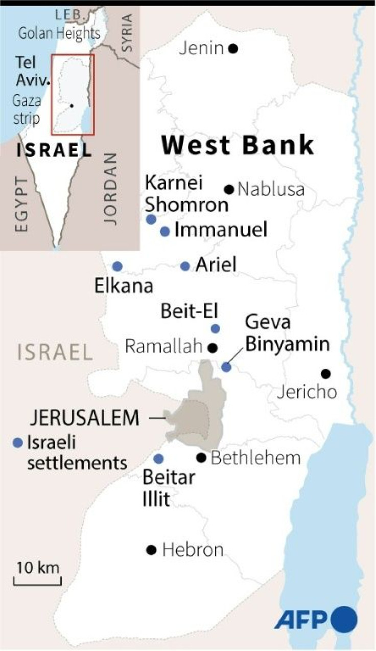Map of the West Bank locating Israeli settlements in which the Israeli government has announced the construction of new homes.