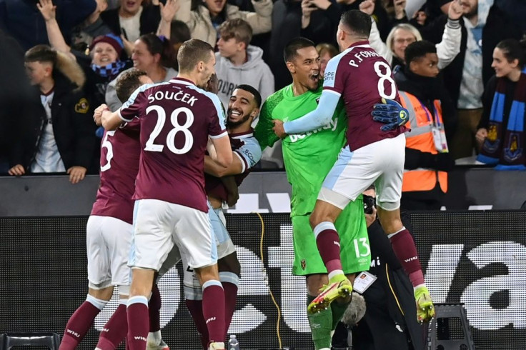 West Ham ended Manchester City's four-run as League Cup winners