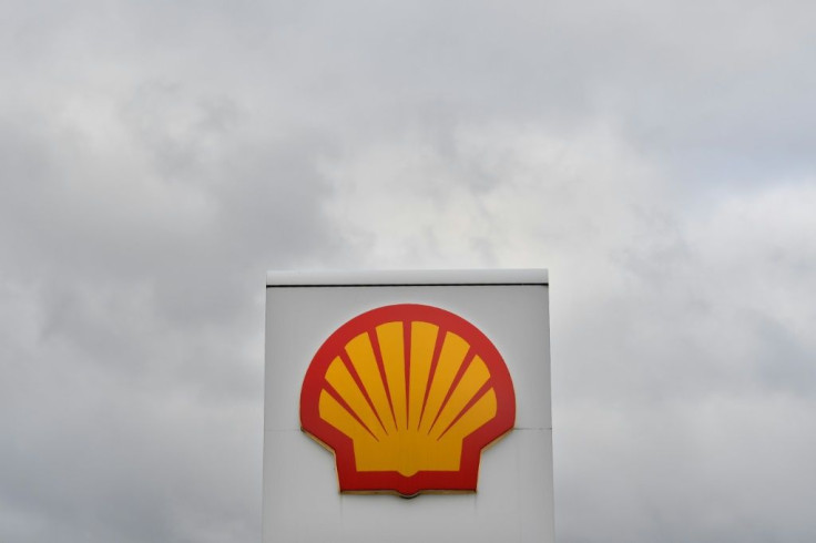 A $5.2 billion bad bet on commodity derivatives pushed Shell into a quarterly loss