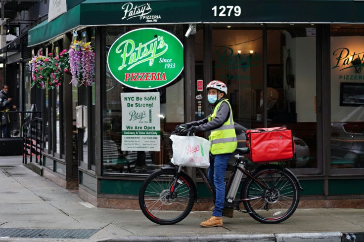 US consumers steered their dollars towards restaurants in September, even as incomes declined with the end of government pandemic unemployment benefits