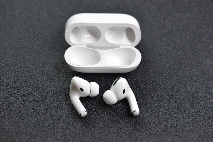 earphones-g2c559b638_1920