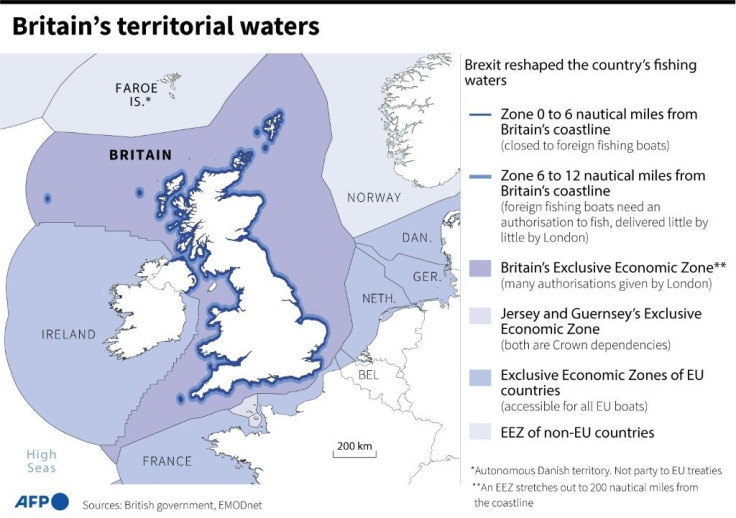 Map of Britain and neighbouring countries' Exclusive Economics Zones, with fishing waters around Britain.