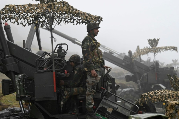 Indian soldiers on a Bofors gun positioned near Tawang