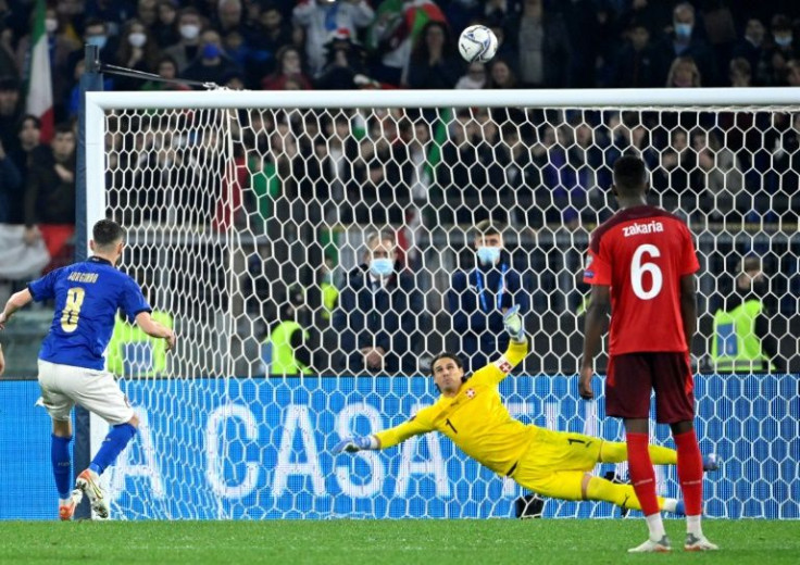 Jorginho misses his penalty against Switzerland
