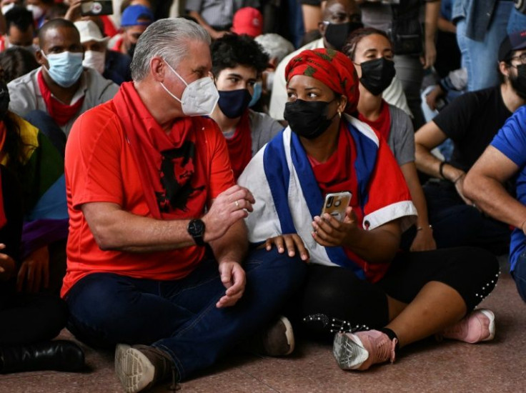 Diaz-Canel visited a Havana park where several dozen Communist students have conducted a pro-government sit-in