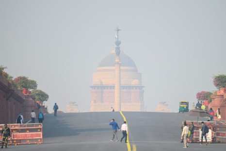 India's capital is suffering dangerous levels of air pollution