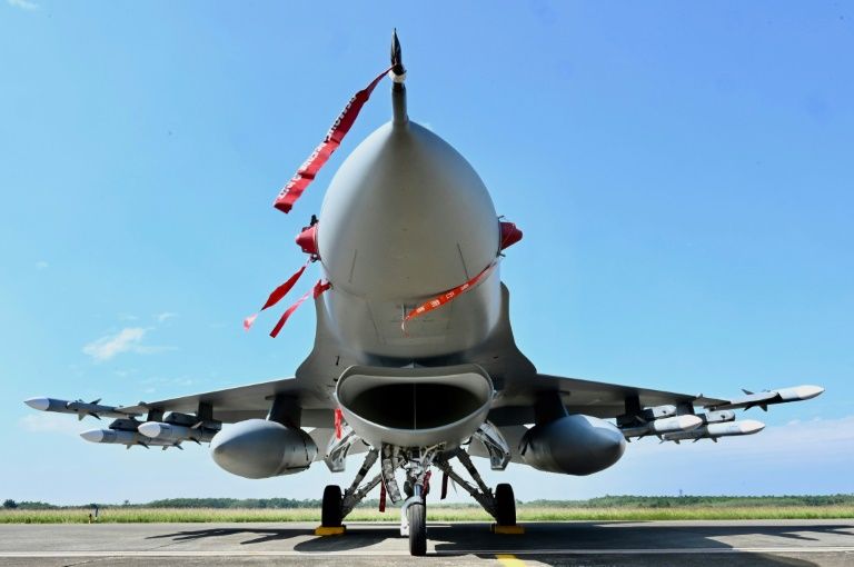 Taiwan Deploys First Advanced F-16V Fighter Squadron | IBTimes