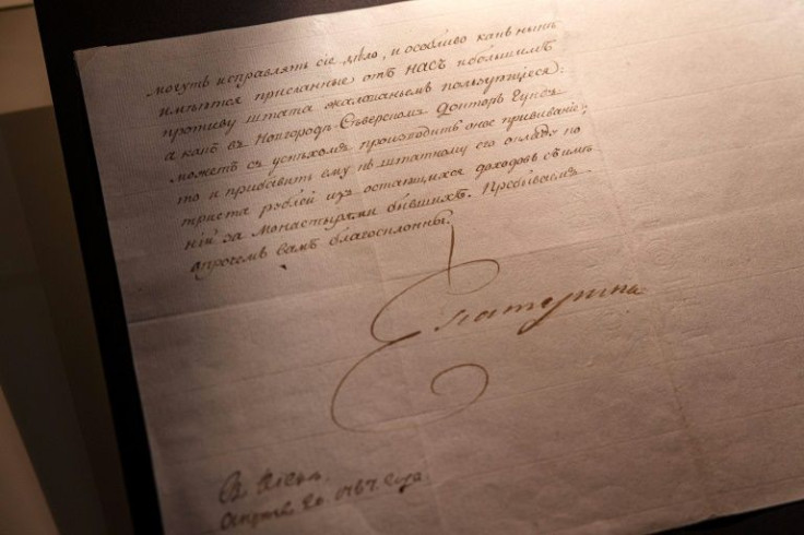 "Such inoculation should be common everywhere," she wrote in Cyrillic, signing "Catherine" in large script