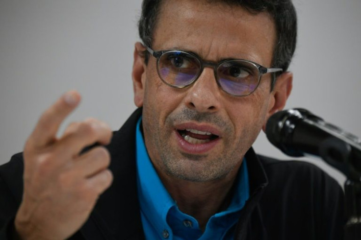 Venezuelan opposition leader Henrique Capriles speaks during a press conference in Caracas on November 19, 2021