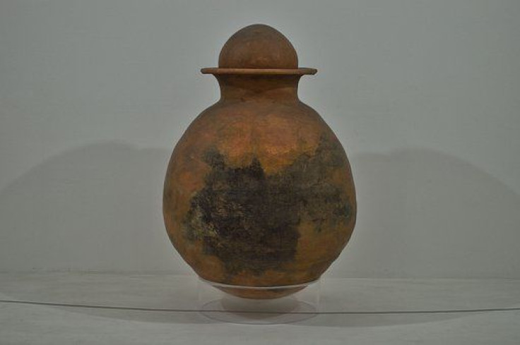 Urn