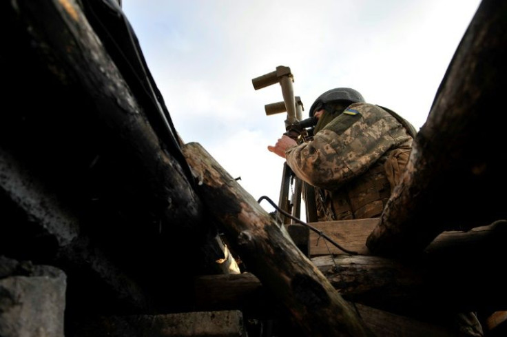 Ukrainian soldiers along the country's eastern frontline say they are ready if Russia sends troops across the border
