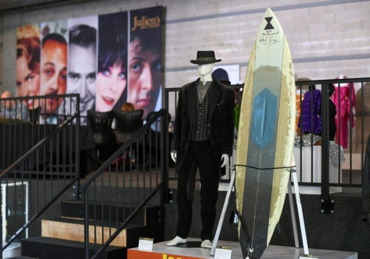 Look at it! It's a once in a lifetime opportunity, man! We're speaking, of course, about the chance to bid on Patrick Swayzeâs surfboard from 'Point Break'