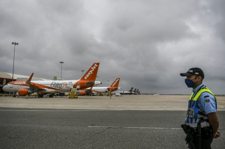 Easyjet and other airlines face renewed challenges as the Omicron coronavirus variant prompted fresh travel restrictions