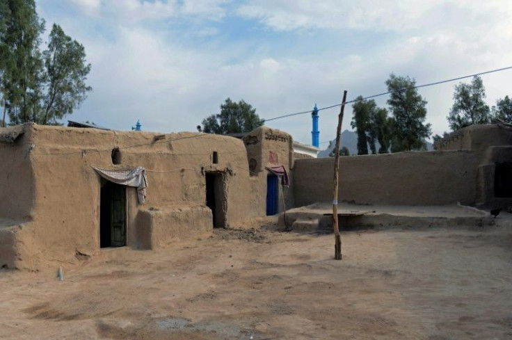 The emir was born in the village of Sperwan