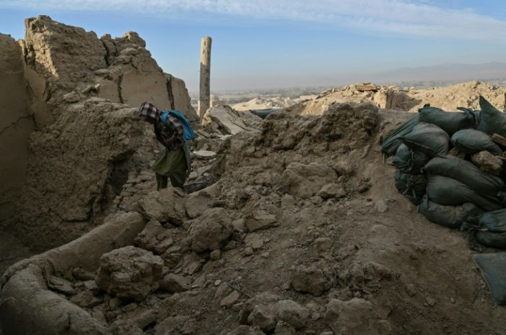 Families are slowly returning to the rubble of Arzo to try and rebuild