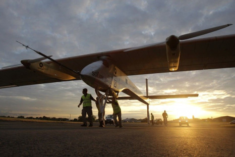 Solar Impulse debuts international flight