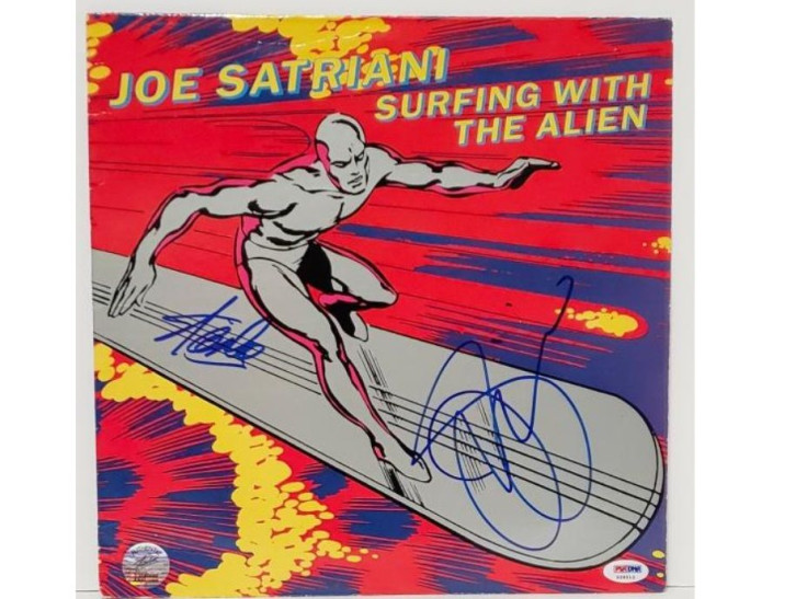 Marvel Stan Lee & Joe Satriani Signed Surfing With The Alien Album