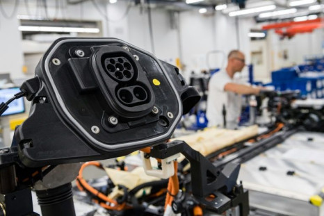 Electric cars require fewer employees to assemble units on the factory line and more IT technicians and electrochemists to develop the batteries that power them