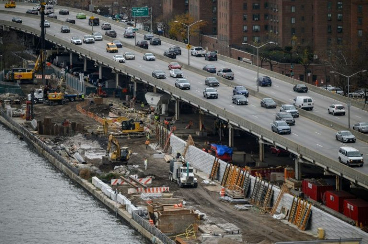 Planning for the future -- flood defense on the New York shoreline