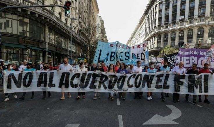 Leftist groups in Buenos Aires protested on December 11, 2021 against an attempt by the Argentine government to refinance $44 billion in debt with the IMF