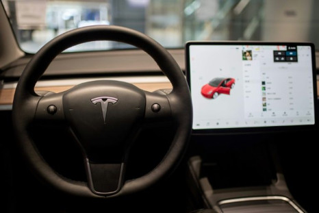 The game programs in Tesla automobiles will no longer be usable while the car is in motion, following complaints that the video games were a dangerous distraction to drivers