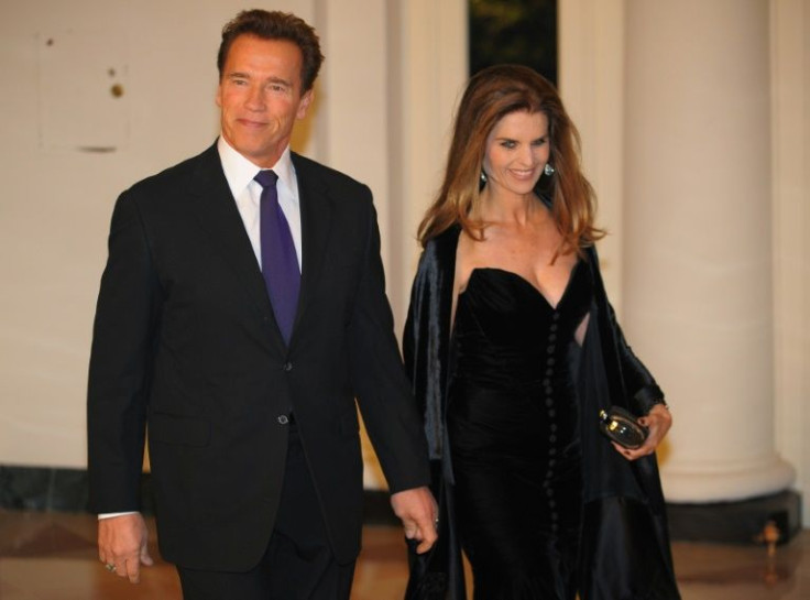 Then governor Arnold Schwarzenegger and journalist Maria Shriver arrive at the White House in February 2009