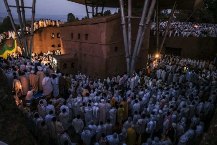 Thousands gathered before dawn to attend celebrations