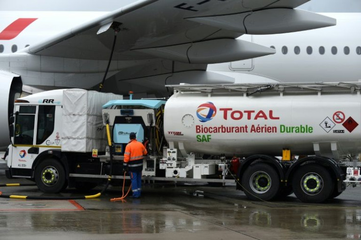 Sustainable fuel allows airlines to reduce carbon emissions by 75 percent compared with kerosene