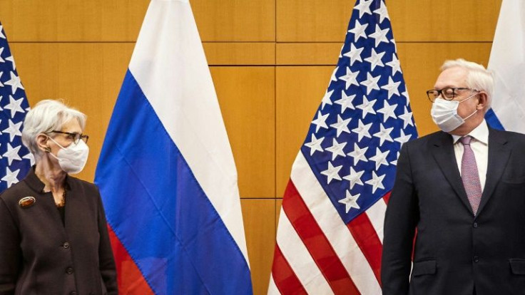 US Deputy Secretary of State Wendy Sherman (L) and Russian deputy Foreign Minister Sergei Ryabkov (R) held closely-watched security talks on soaring tensions over Ukraine, on January 10, 2022
