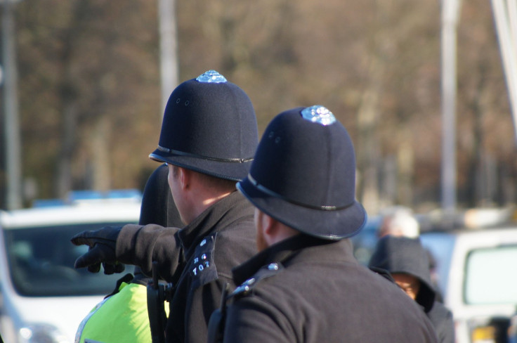 police-officers-3546836_1920