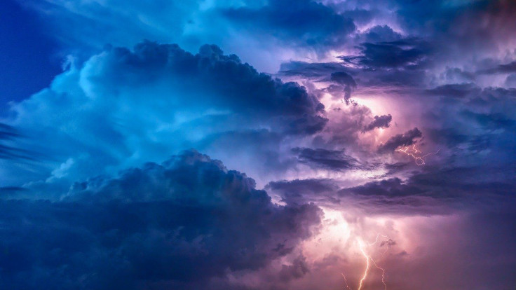 Lightning/Clouds