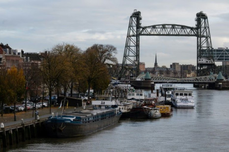 Rotterdam authorities say they have received no request to have the historic Koningshaven bridge temporarily dismantled