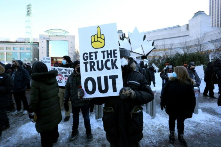 Smaller counter protests were also held in Ottawa are residents were fed up with noise and fuel fumes
