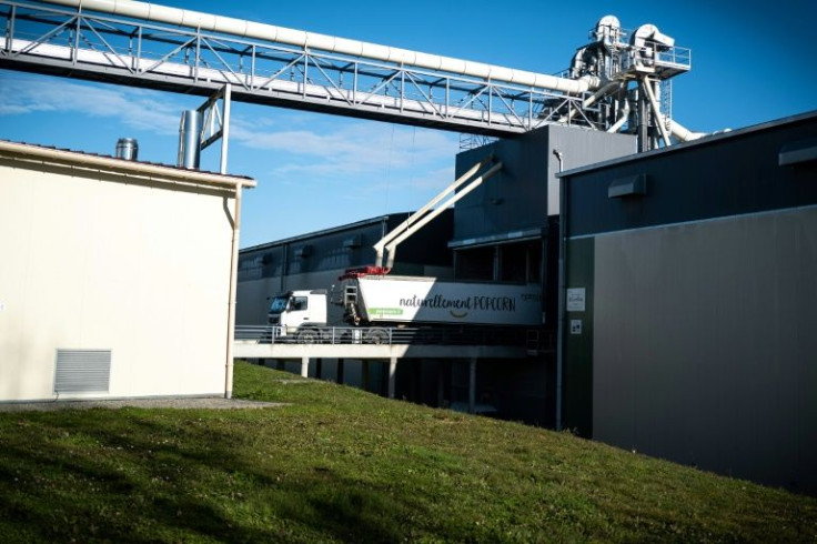 The Natais factory's fully automated production lines fill up to 300 sachets of microwavable popcorn per minute