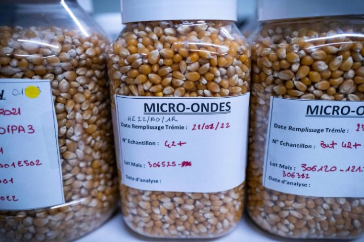 Natais makes a range of different popcorns, some of which are better for coating with chocolate or caramel