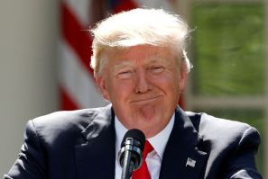 U.S. President Donald Trump pauses as he announces his decision that the United States will withdraw from the landmark Paris Climate Agreement, in the Rose Garden of the White House in Washington, U.S., June 1, 2017. 