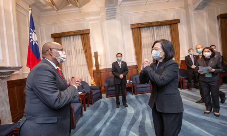 Somaliland Foreign Minister Essa Kayd Mohamoud attends a meeting with Taiwan President Tsai Ing-wen at the Presidential Office in Taipei, Taiwan February 9, 2022. Taiwan Presidential Office/Handout via REUTERS   